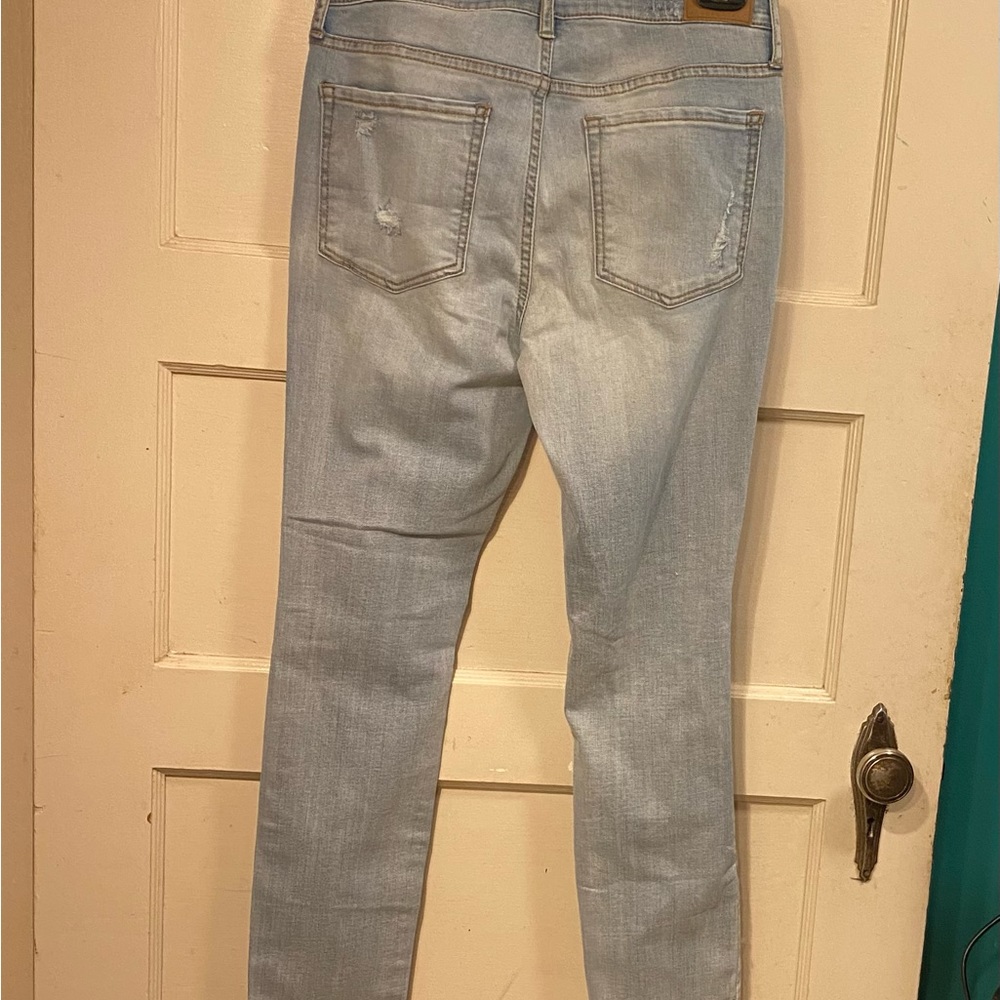 Aeropostale distressed jeans. Size 10 - Picture 2 of 6
